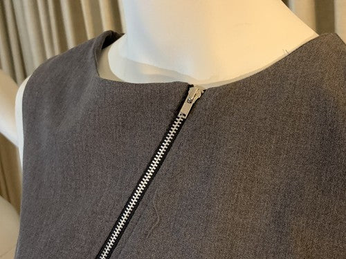 Kupcake Women’s Sleeveless Charcoal Gray Zipper Dress Sz 10 Sheath NWT