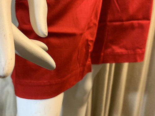 LIZGOLF BY LIZ CLAIRBORNE Women’s Red SHORTS SIZE 10 NWT