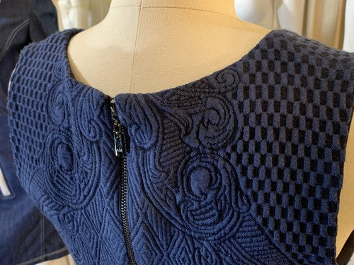Alberto Makali New York Navy Blue Textured Stretch knit Sheath Dress Sz L $149