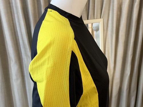 NWT LAYER 8 Black & Yellow Exercise Fitness Running Wicking Active Shirt Small