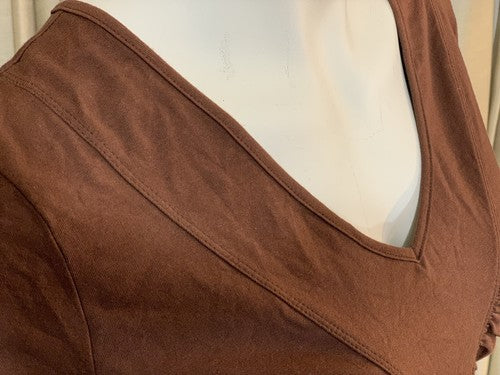 NWT Jones Wear Chestnut Brown V Neck Knit Top Shirt Size Medium